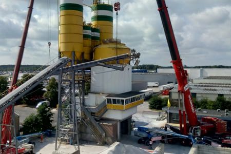 700 tonne crane action in Zwolle (NL)