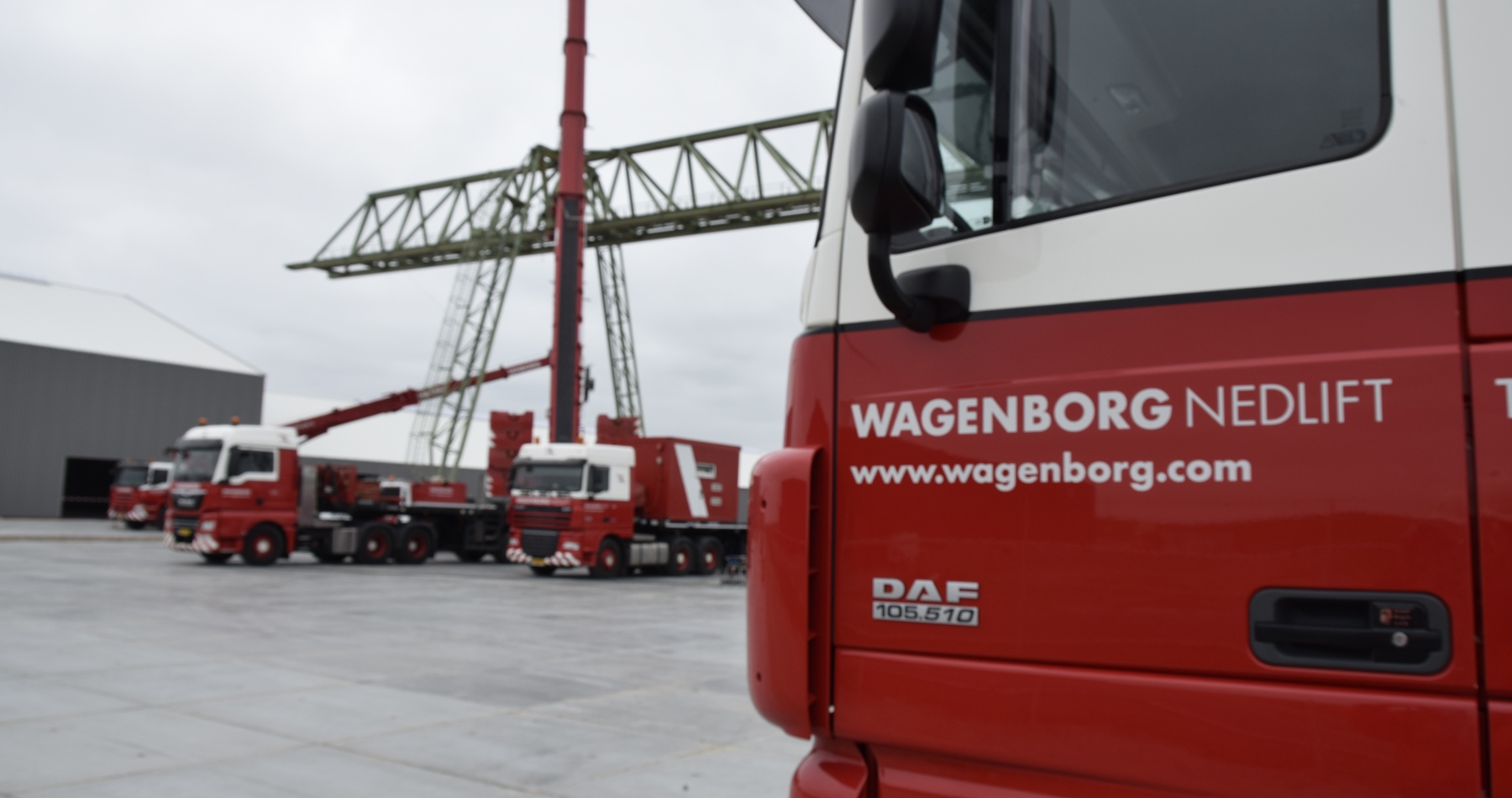 Gantry crane moves to Harlingen (NL)