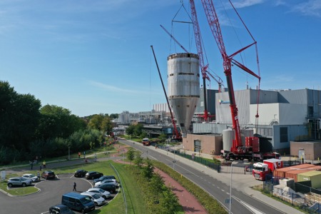 Hoisting drying tower T8 Friesland Campina