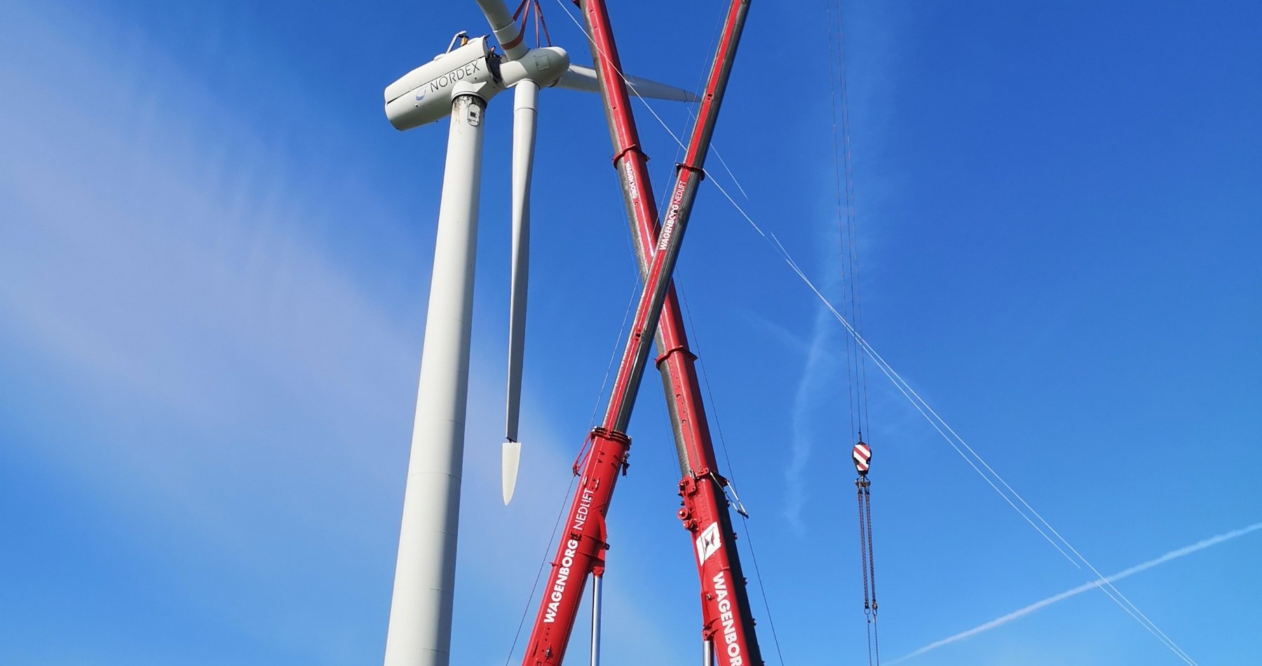 Dismantling Nordex windmills in Meedhuizen