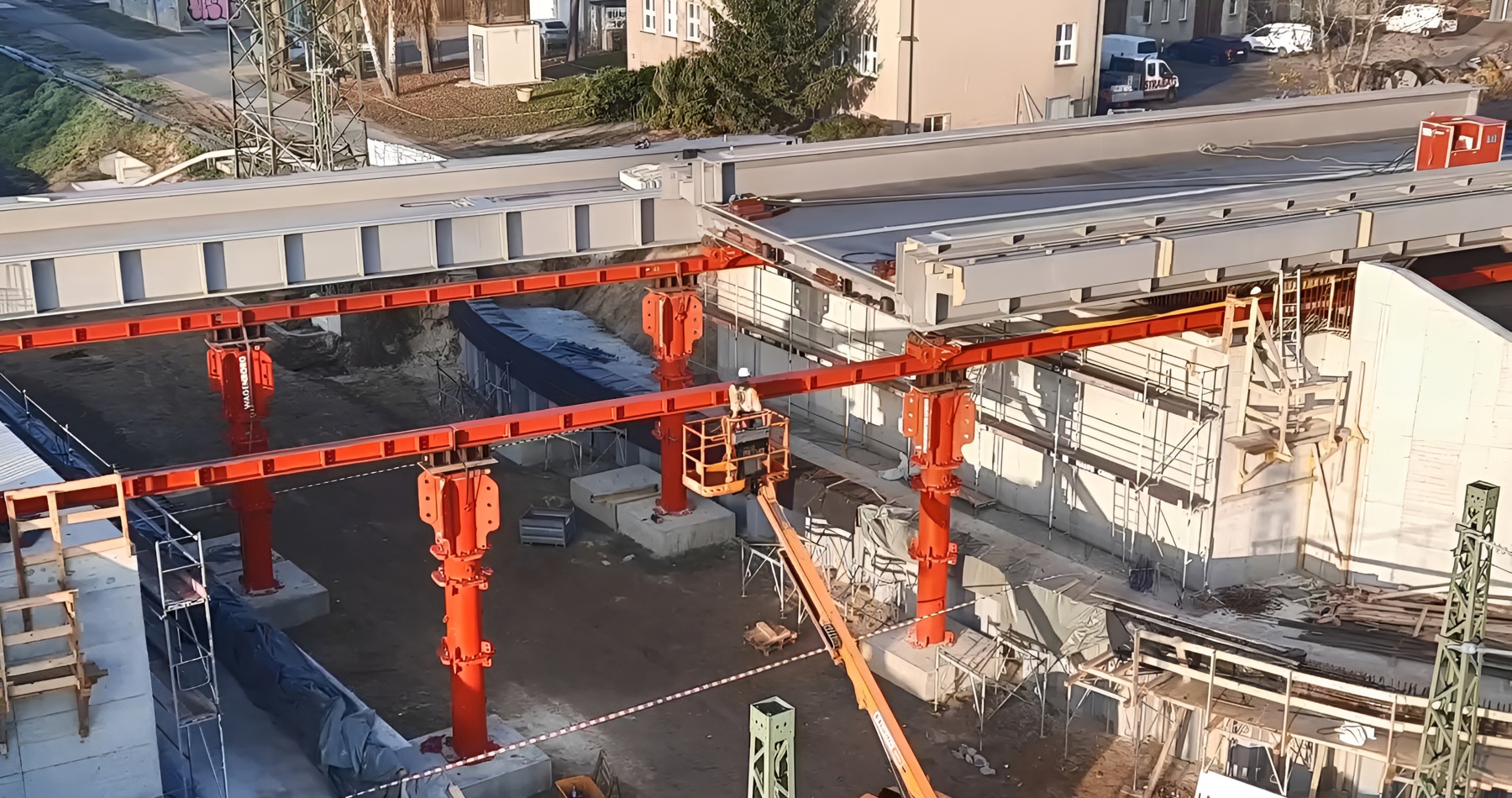 Blankenfelde railway bridge on a roll
