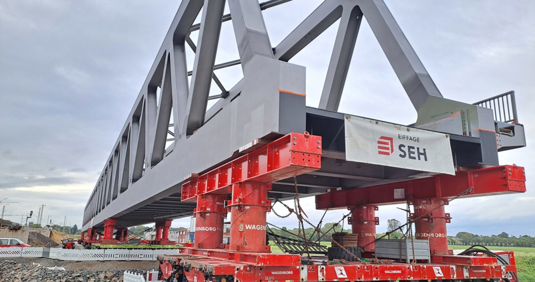 2 Spmt Set No 4 Took Over Bridge Tip